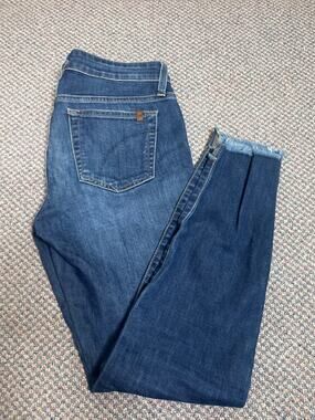 Joe's Dark Wash Skinny Ankle Jean size 28
